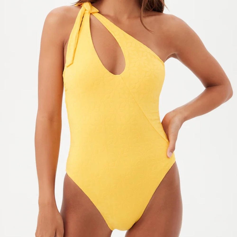 NWT Trina Turk Joplin Jacquard Cutout One Shoulder One Piece Swimsuit